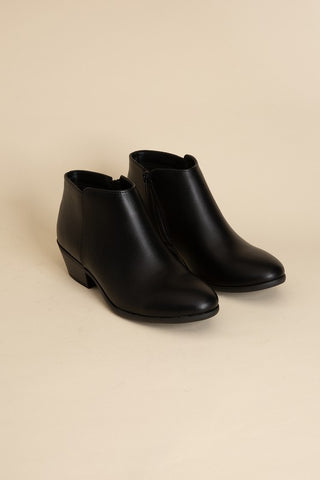 Mug Ankle Boots Boots